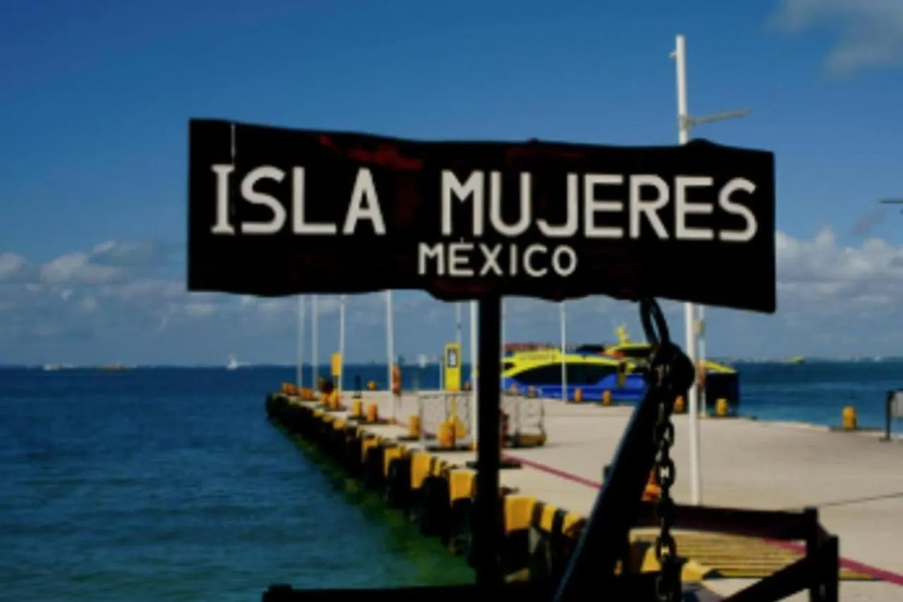 Apartasuite Frente Al Mar En Isla Mujeres Mexico Cancun Apartment